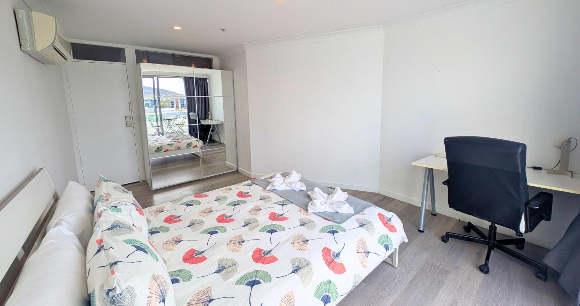 Dana-Cozy Private Room In Shared Central Apt-Rm 2 Canberra Exterior photo